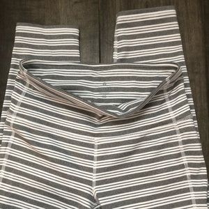 Athleta like new cropped leggings!